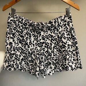Lilly Pulitzer Black & White Leopard Scallop Hem High Waist Shorts